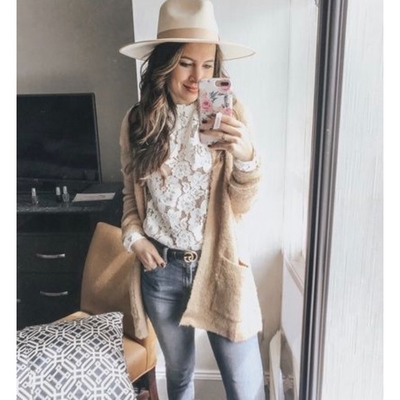 Wayf Emma Puff Sleeve Lace Top 